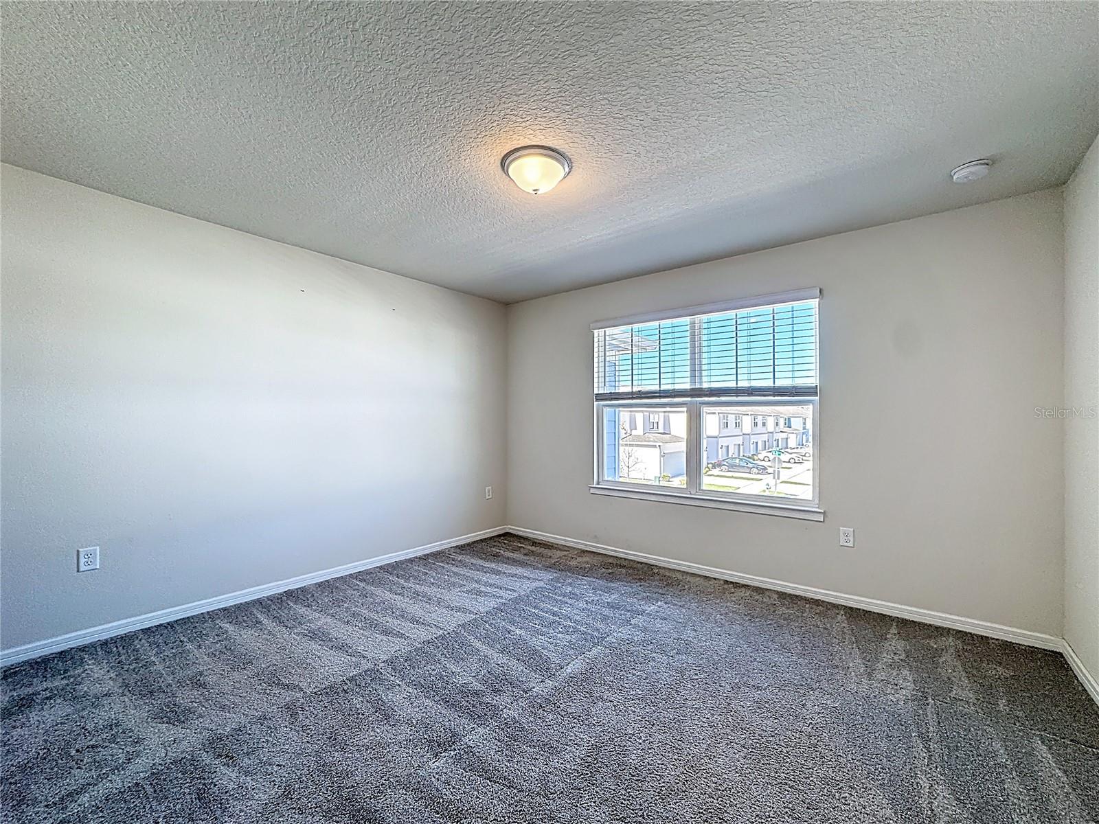 GRAYSON SQUARE - Residential