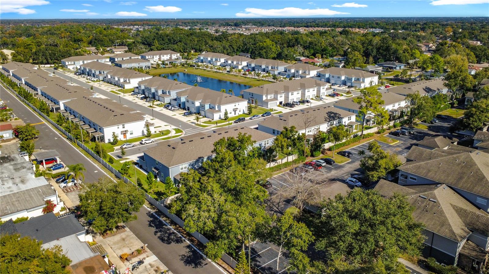 GRAYSON SQUARE - Residential