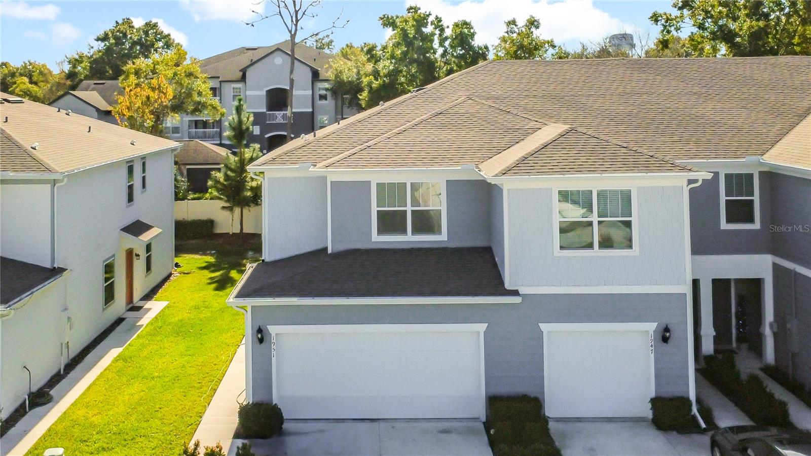 GRAYSON SQUARE - Residential