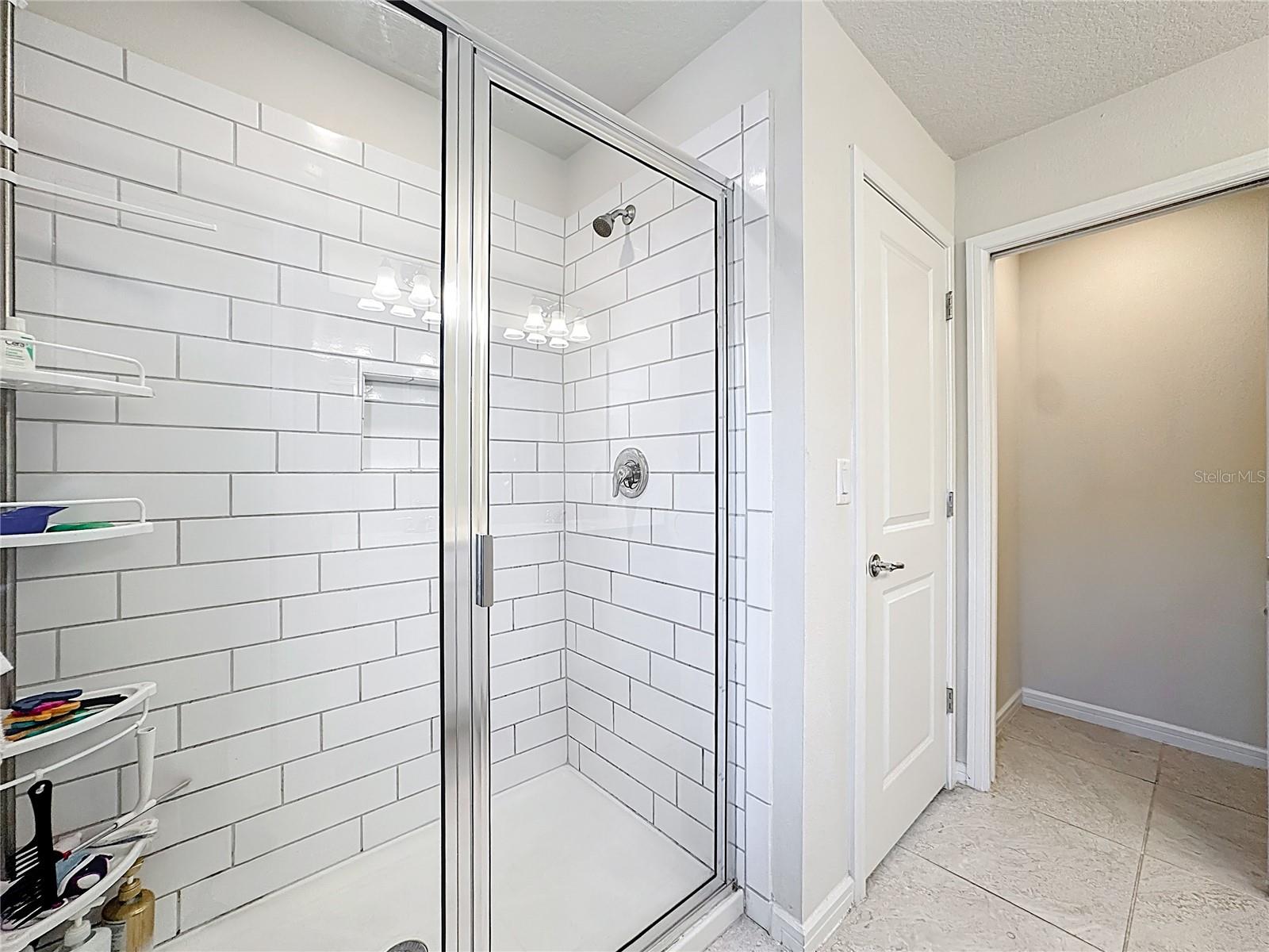 GRAYSON SQUARE - Residential