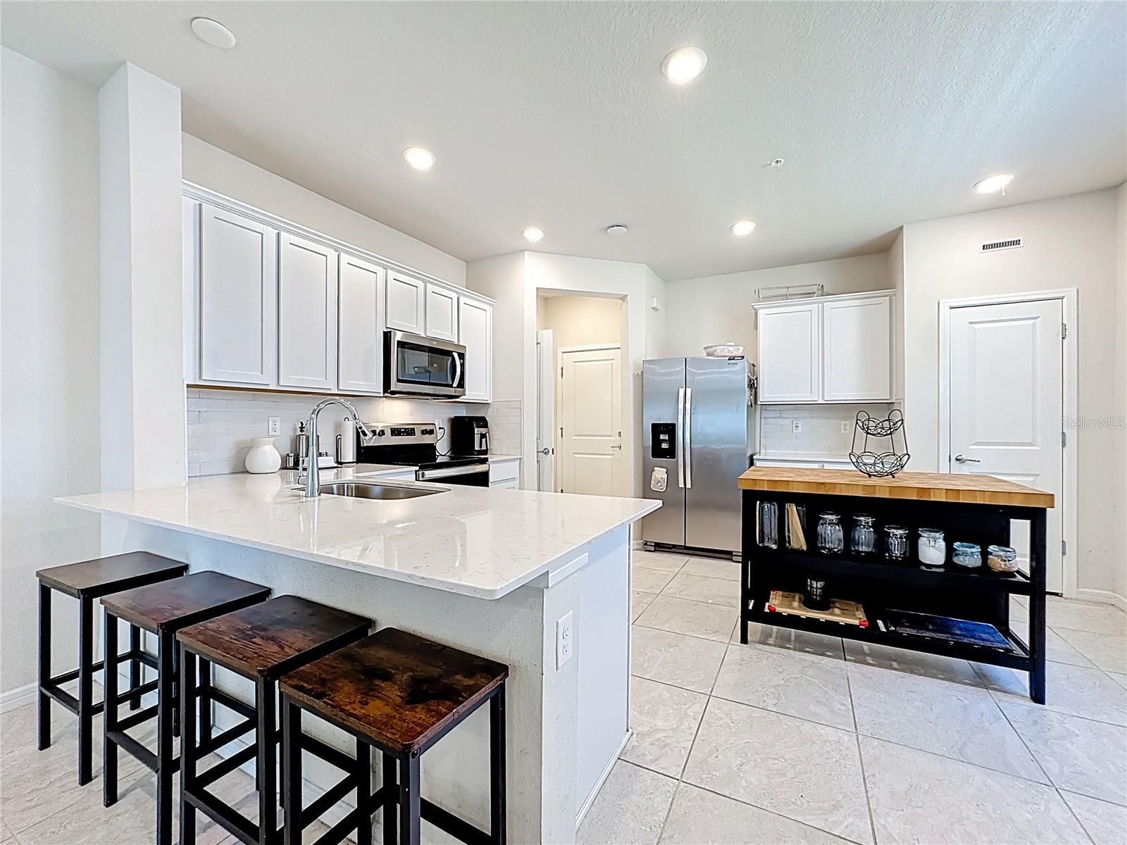 GRAYSON SQUARE - Residential