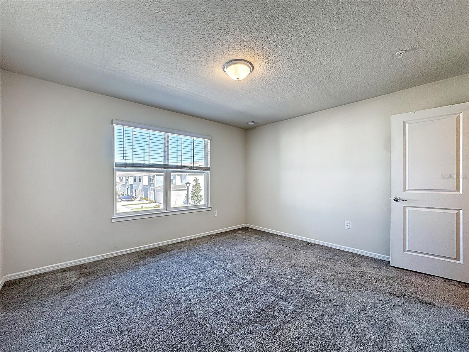 GRAYSON SQUARE - Residential