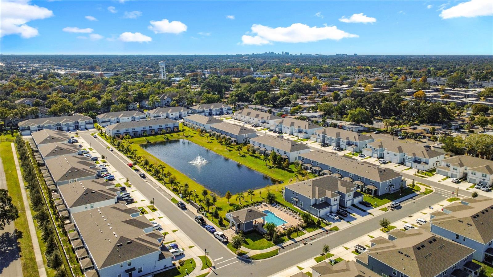 GRAYSON SQUARE - Residential