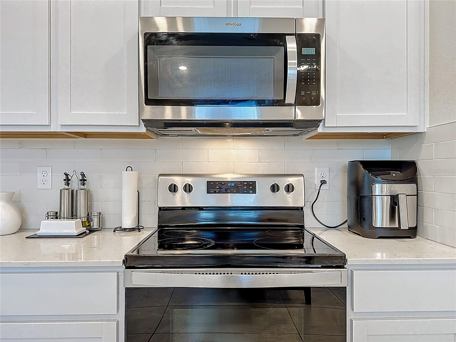 GRAYSON SQUARE - Residential