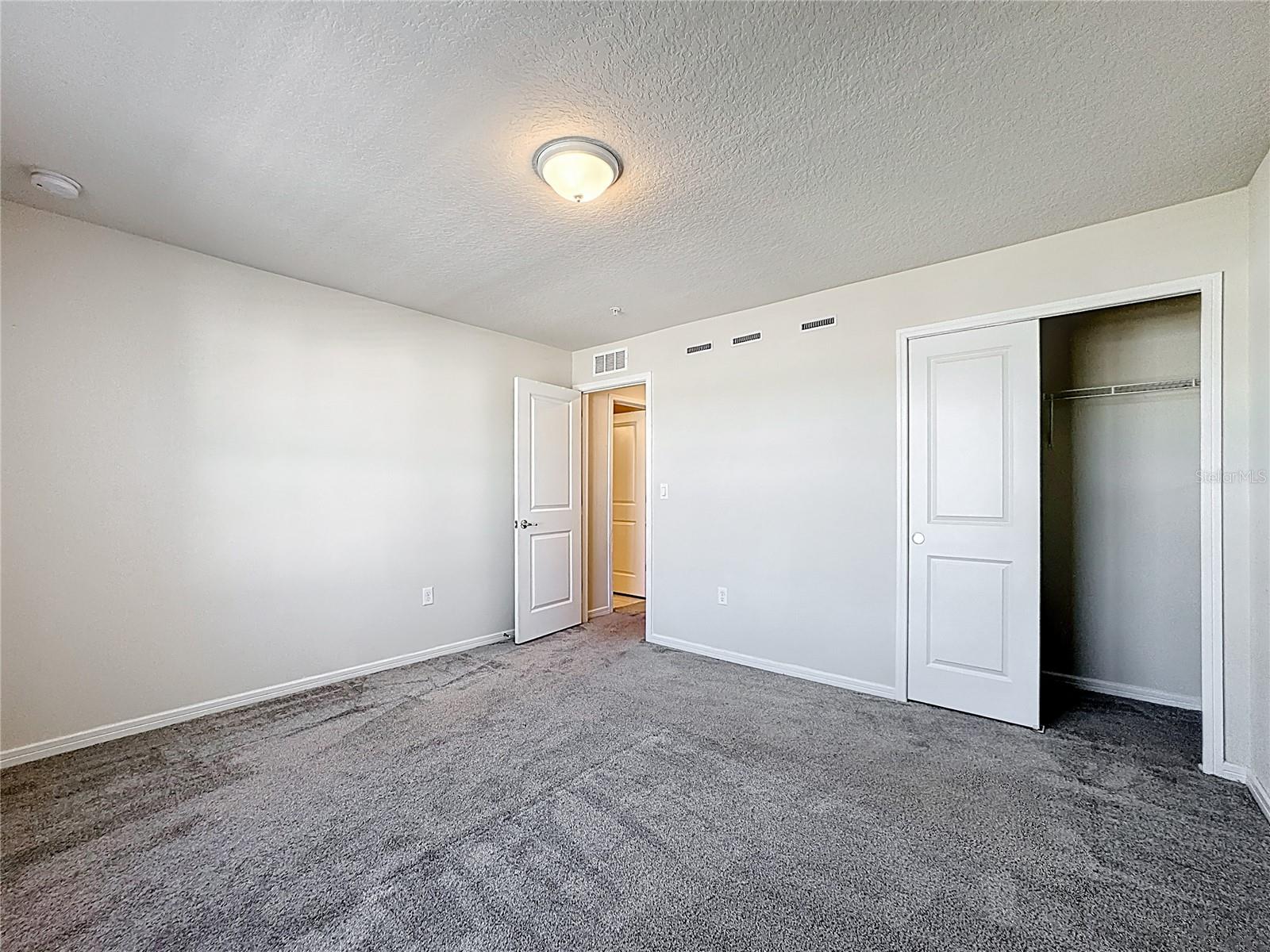 GRAYSON SQUARE - Residential