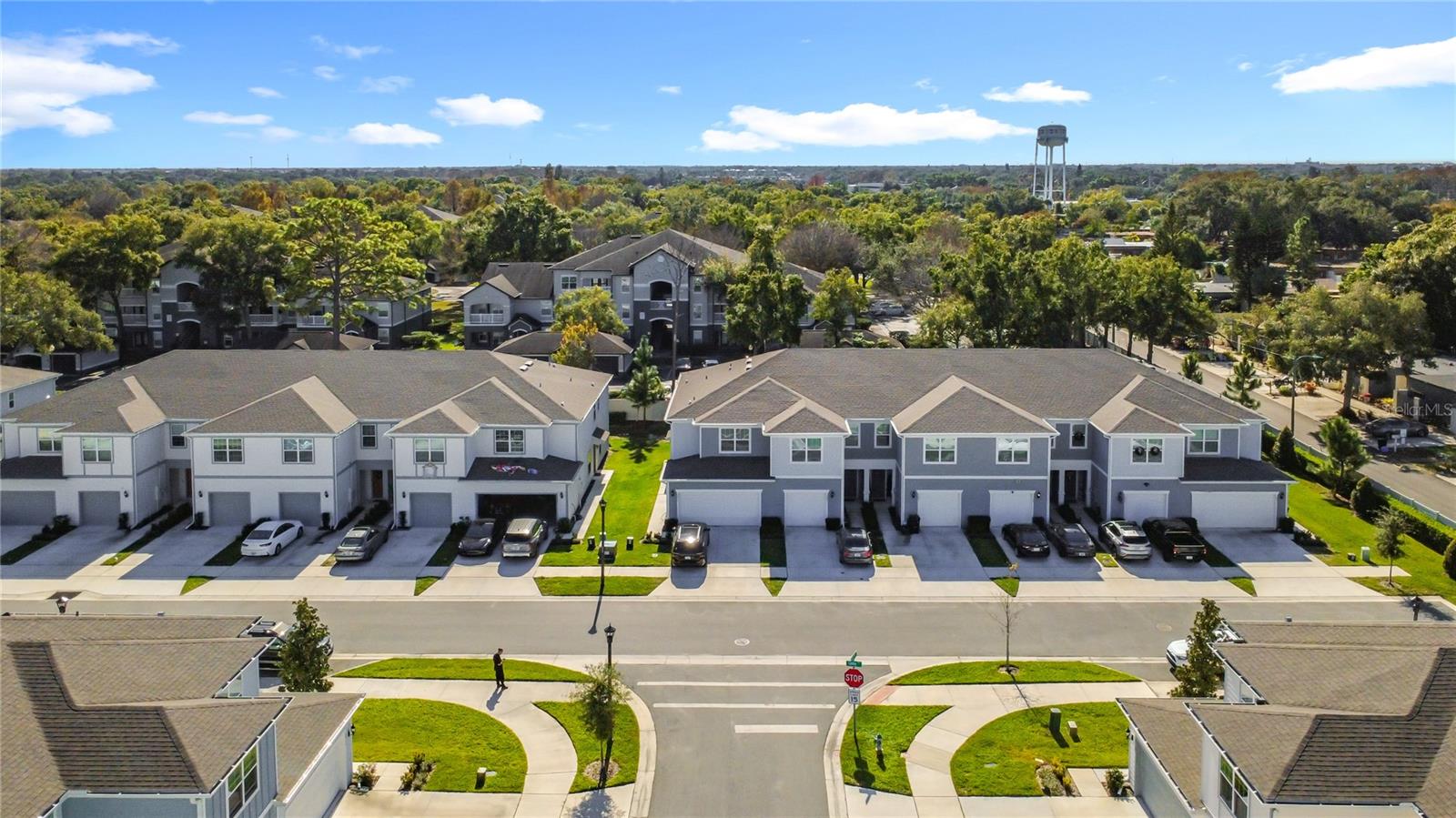 GRAYSON SQUARE - Residential