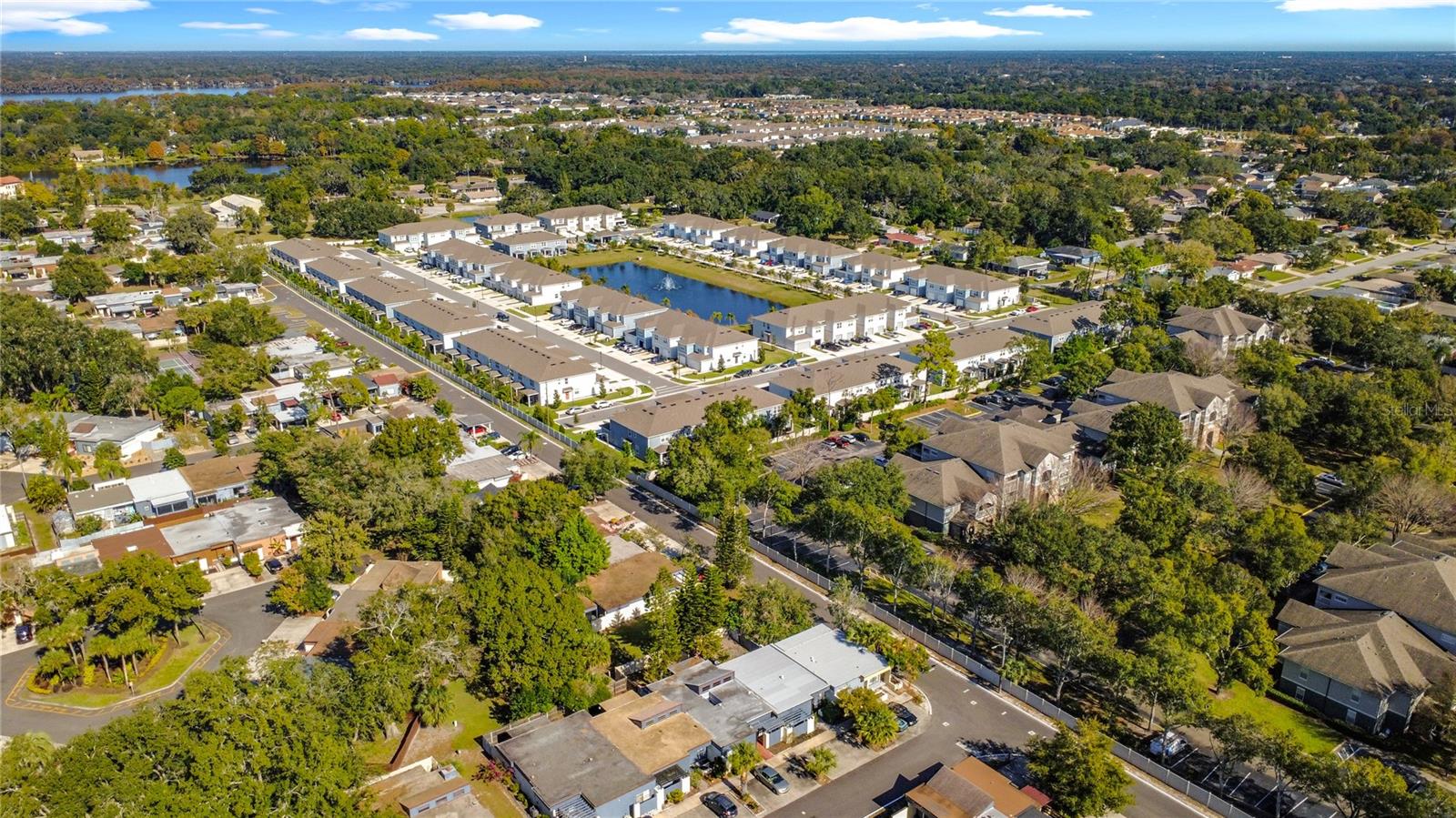 GRAYSON SQUARE - Residential