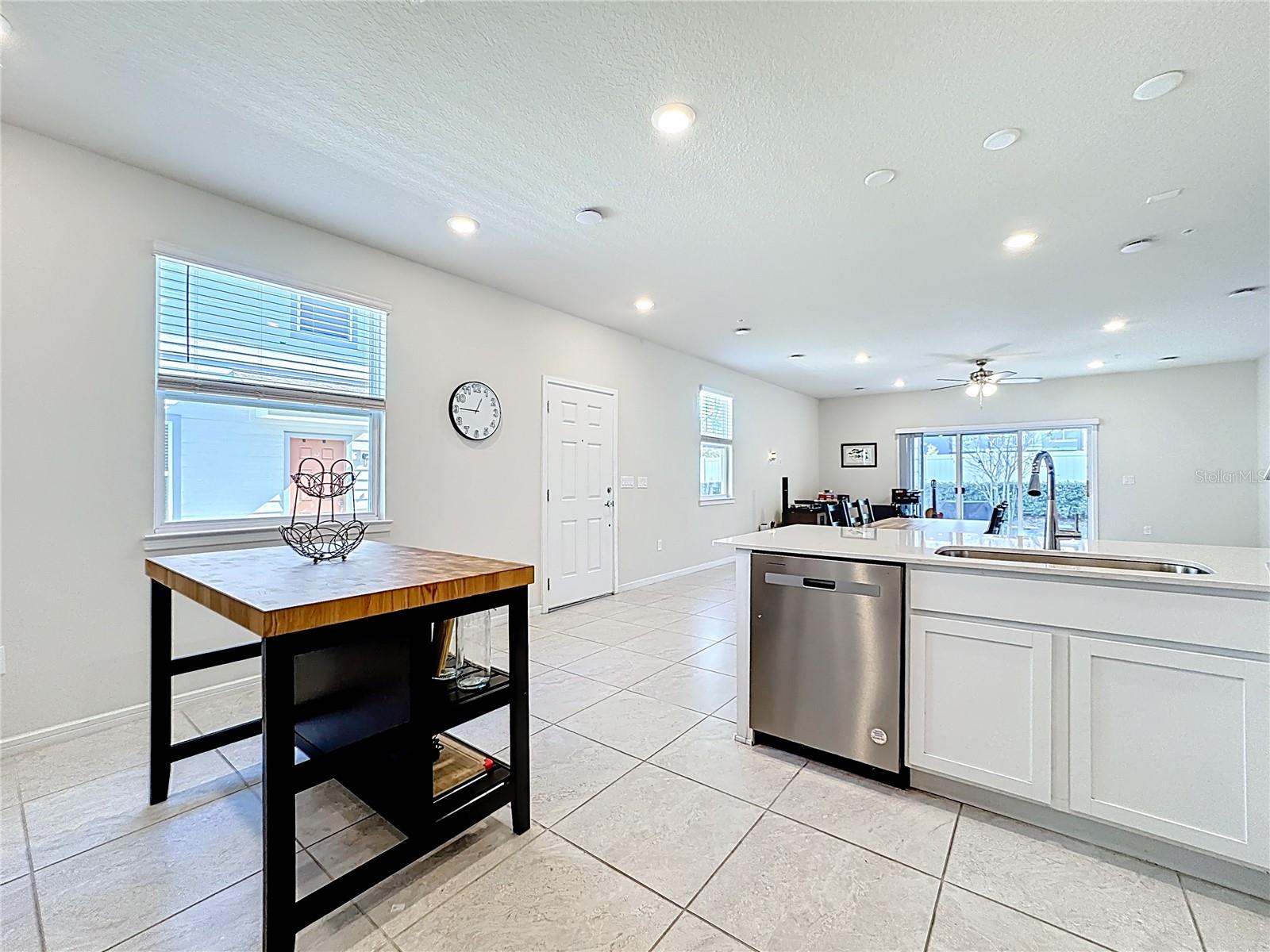 GRAYSON SQUARE - Residential