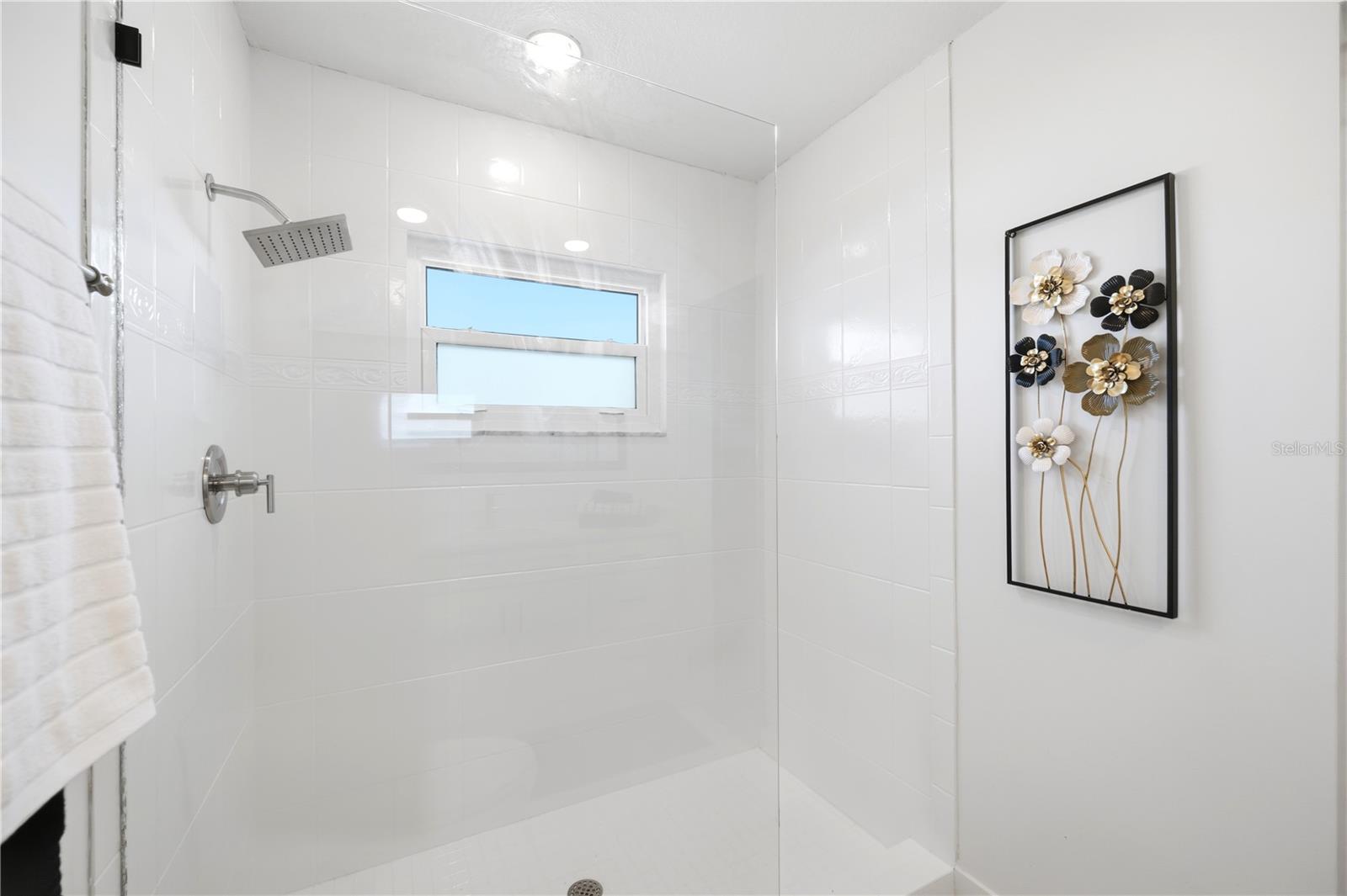 FLOR A MAR - Residential