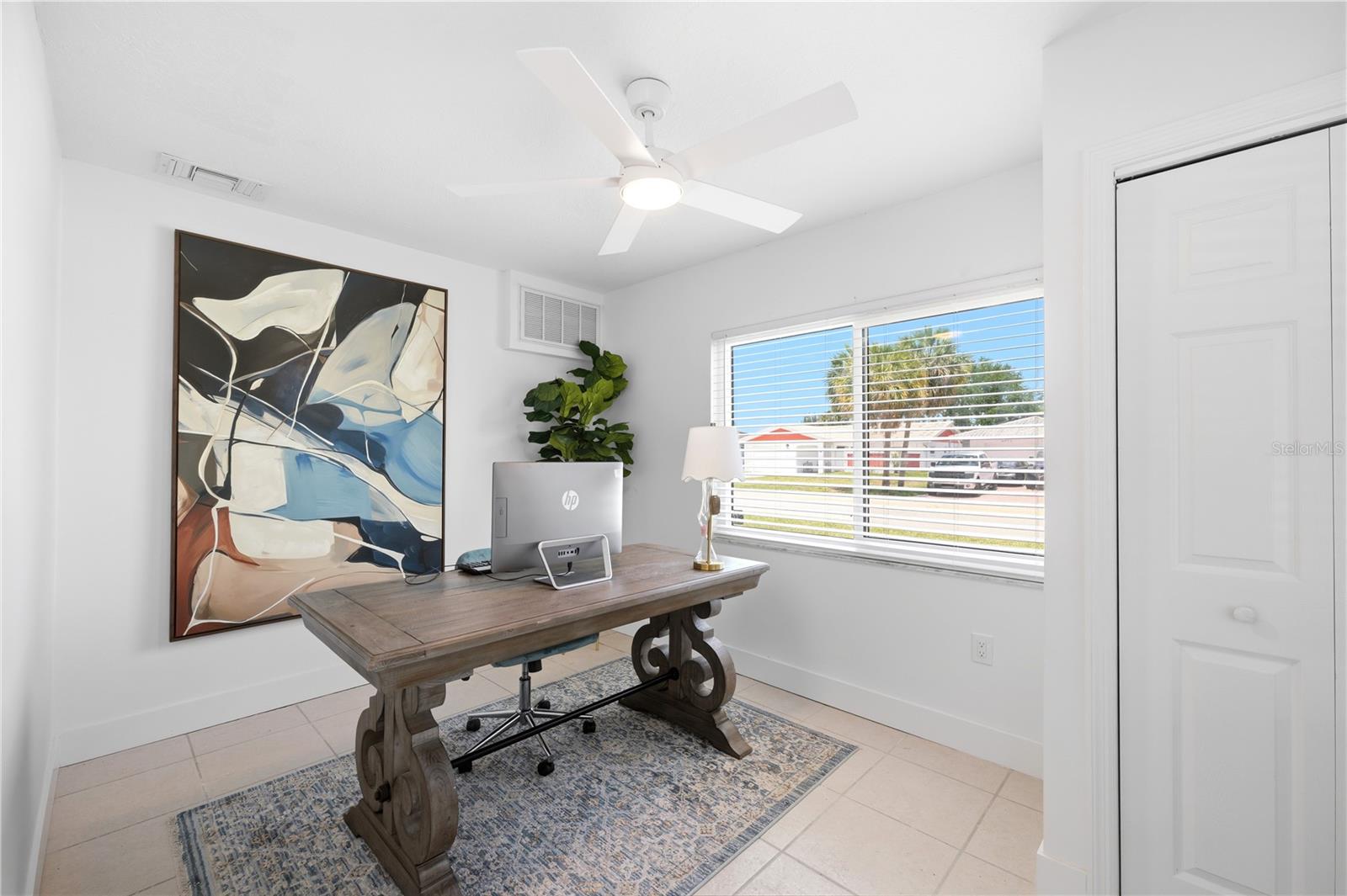 FLOR A MAR - Residential