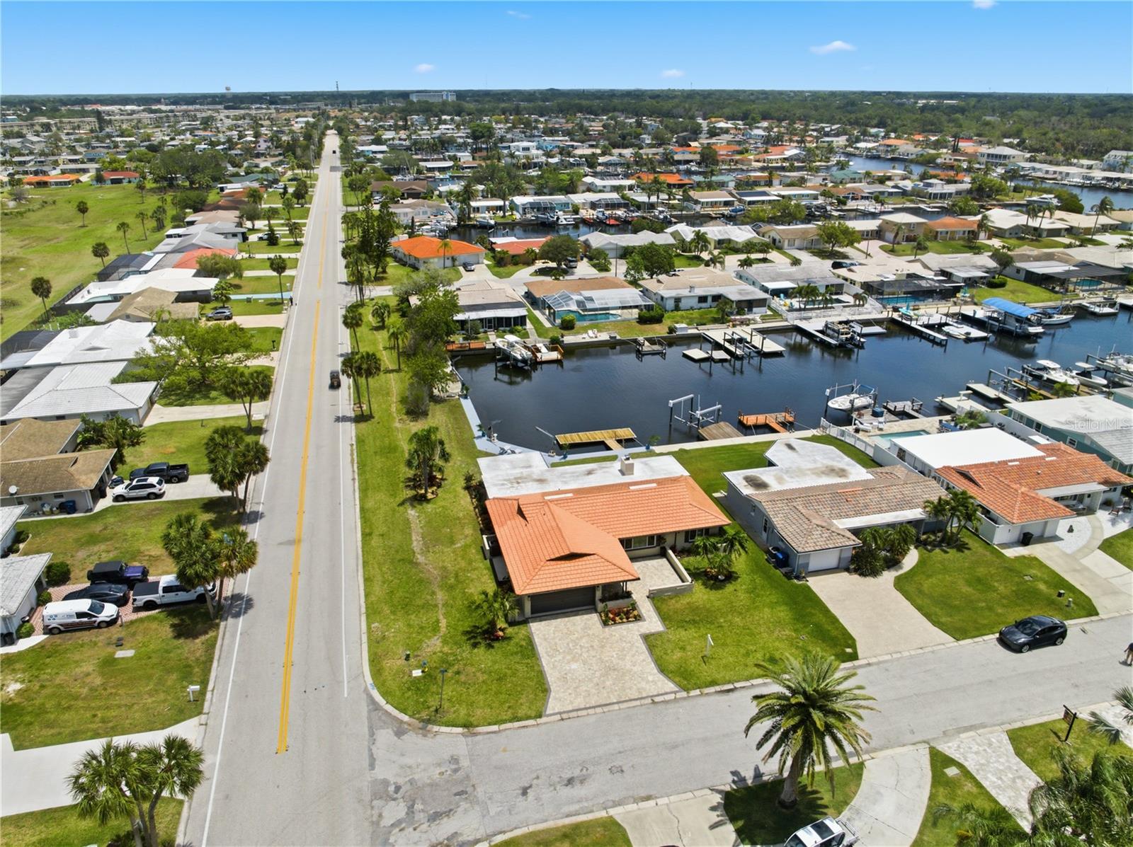 FLOR A MAR - Residential