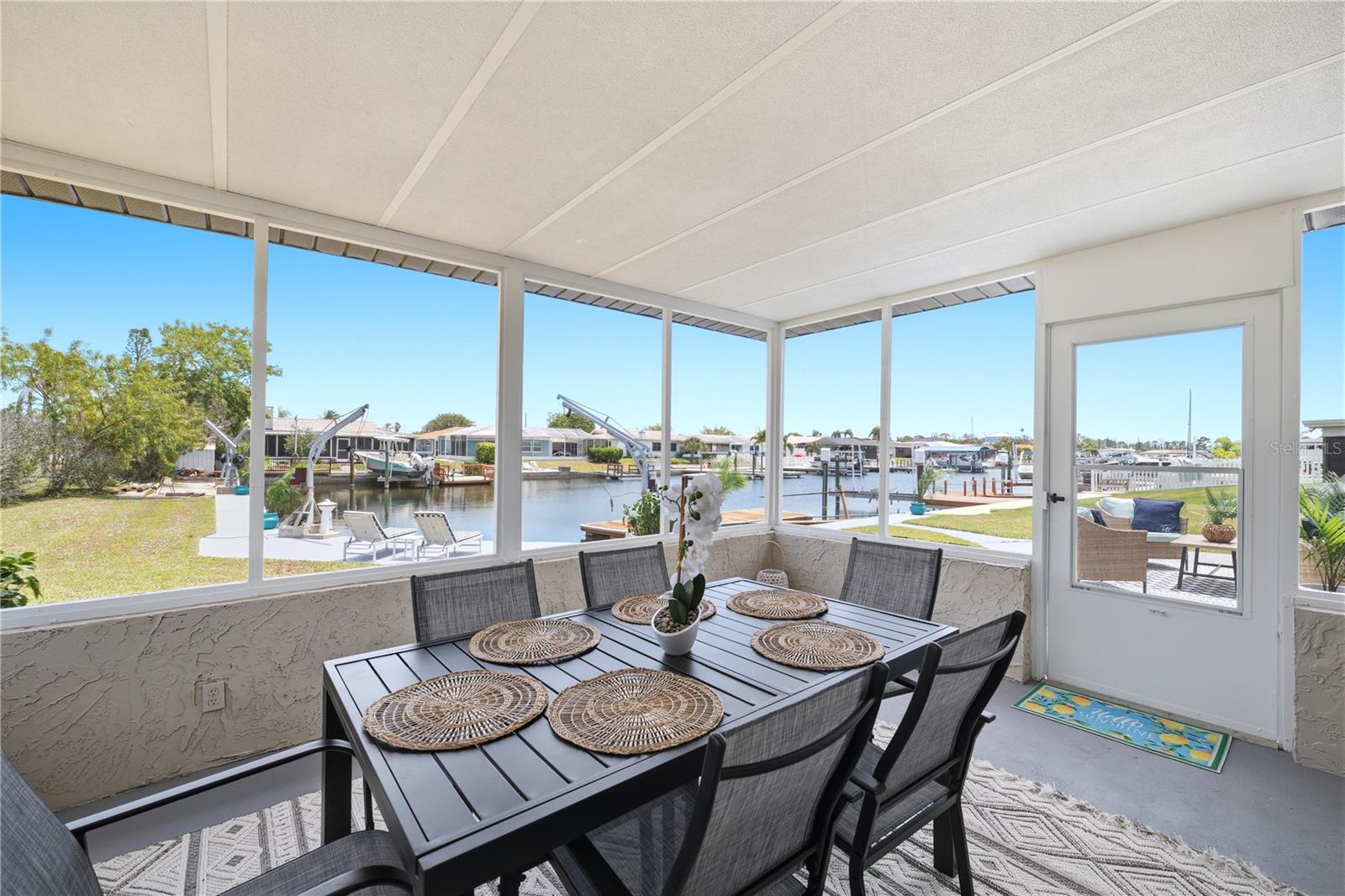 FLOR A MAR - Residential