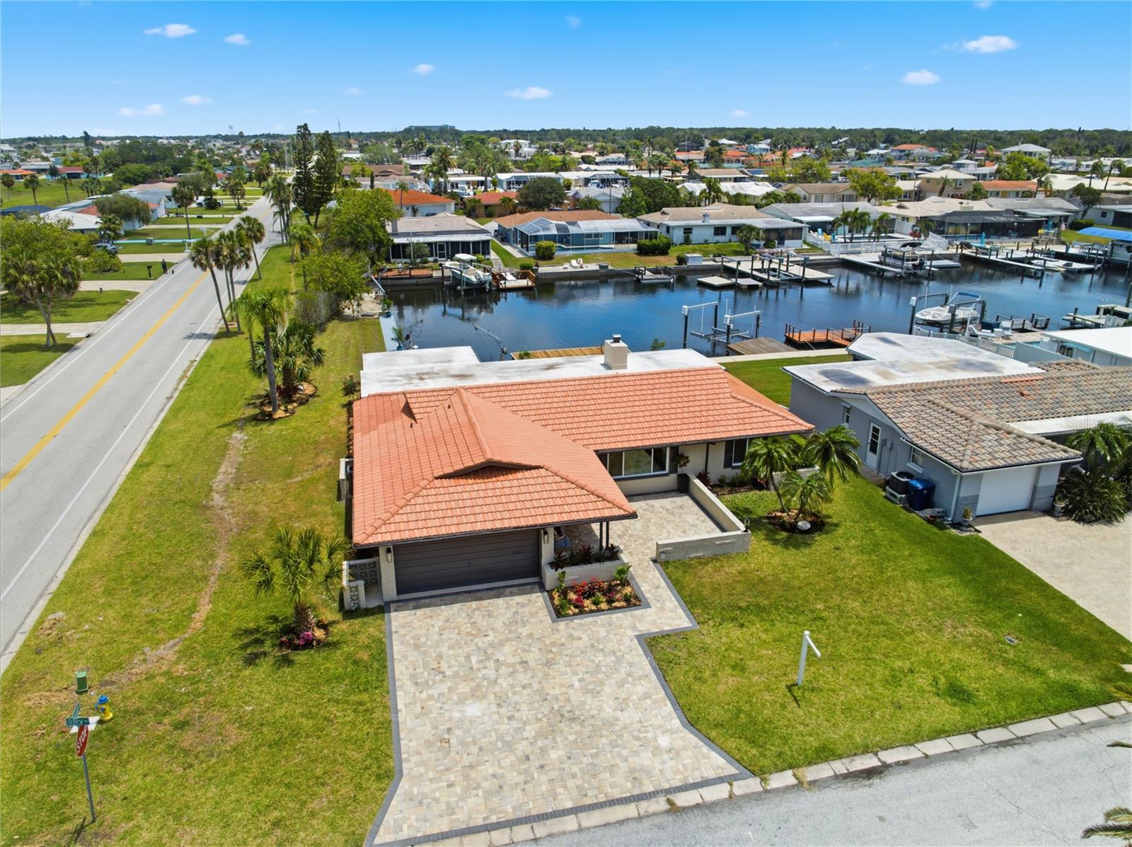 FLOR A MAR - Residential
