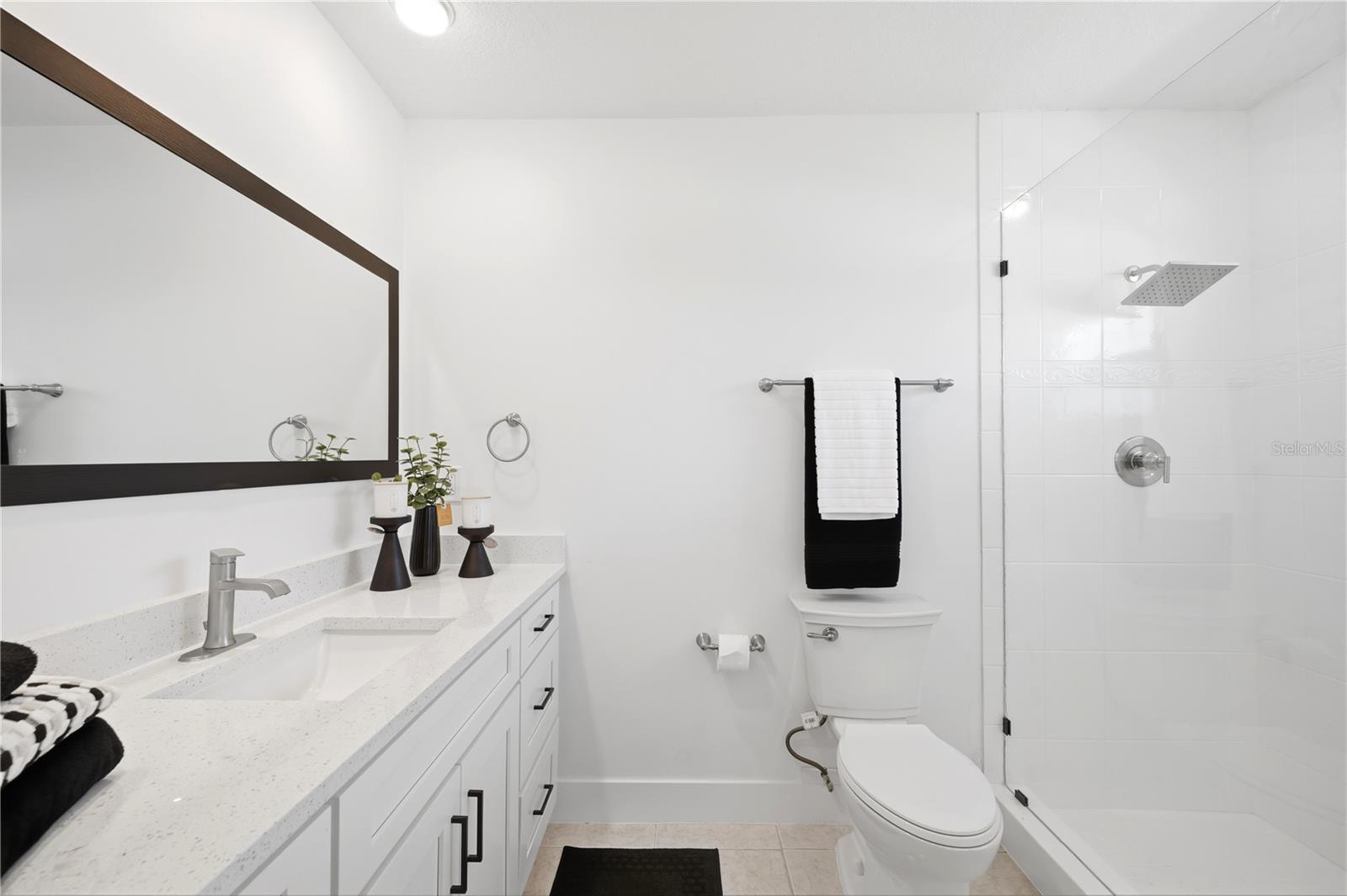 FLOR A MAR - Residential