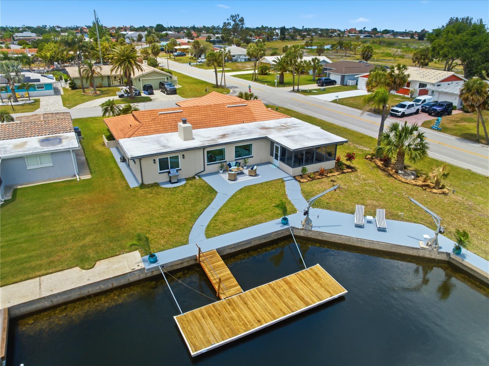 FLOR A MAR - Residential