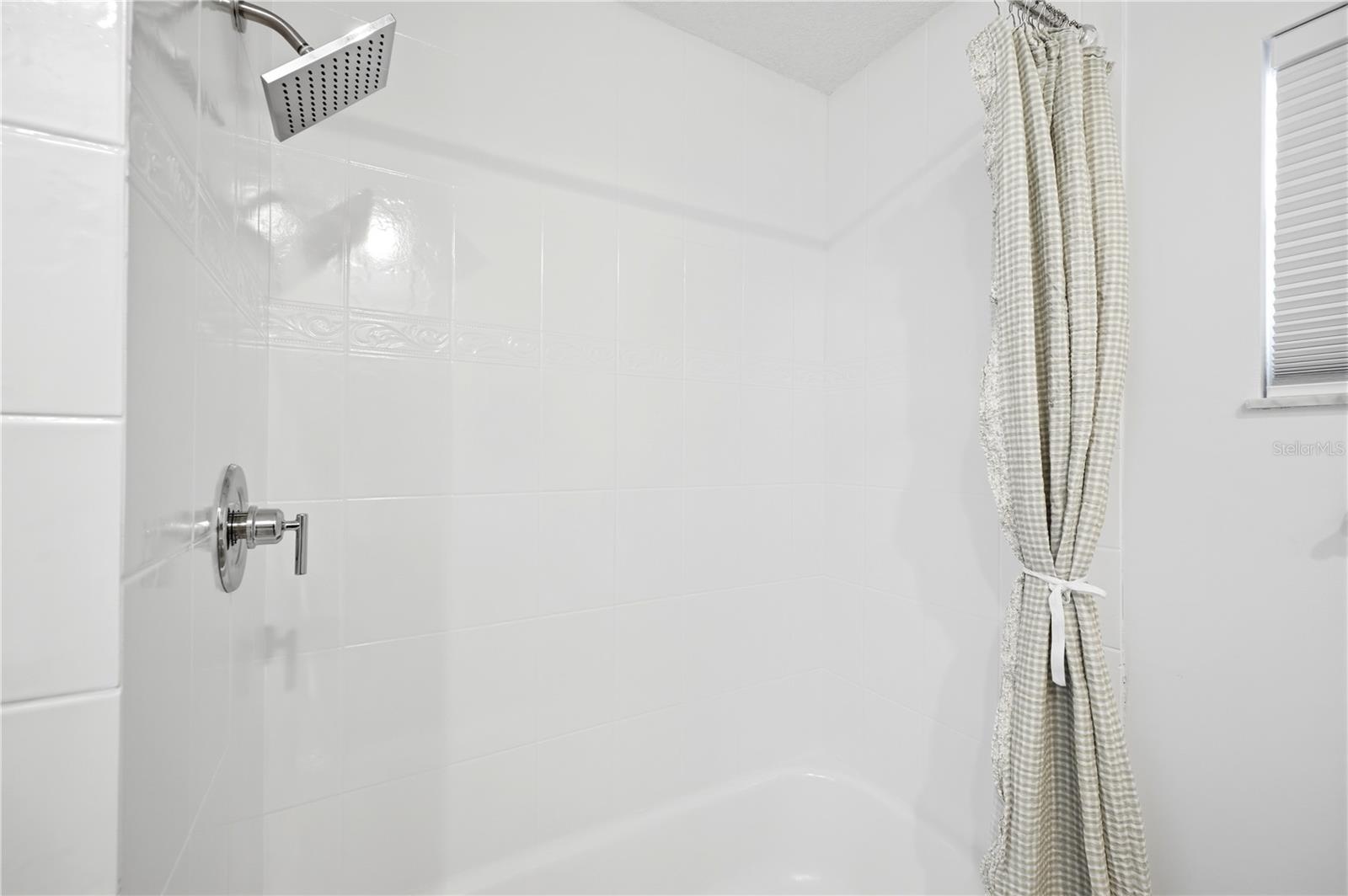 FLOR A MAR - Residential