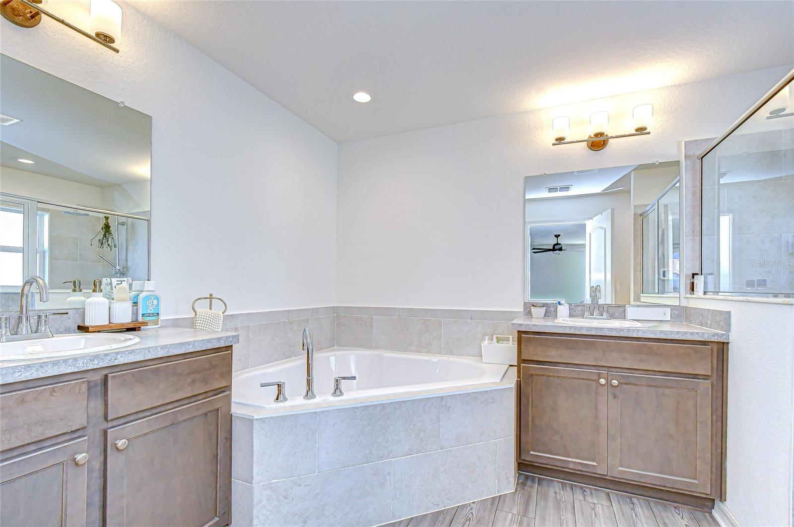 LINDEN TRACE - Residential