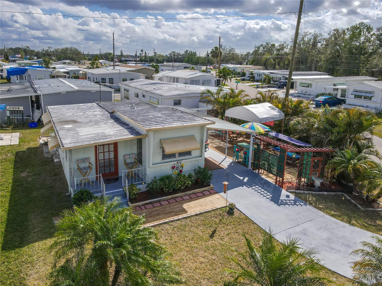 DE SOTO COMMUNITY UNIT ONE - Residential