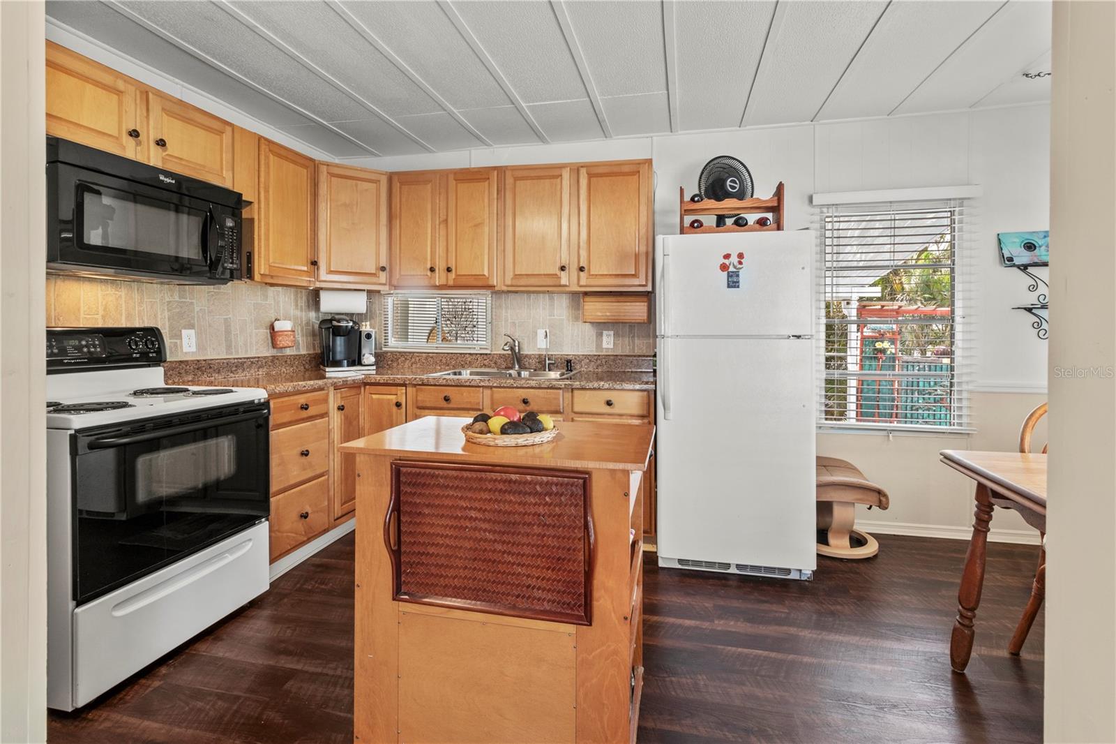 DE SOTO COMMUNITY UNIT ONE - Residential