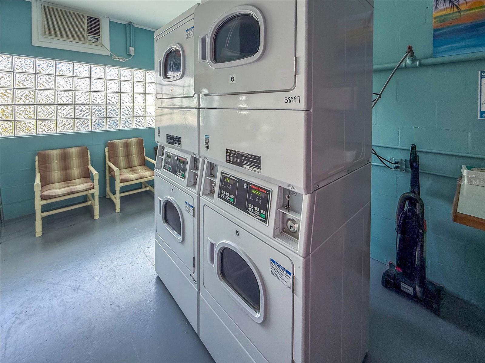 DE SOTO COMMUNITY UNIT ONE - Residential