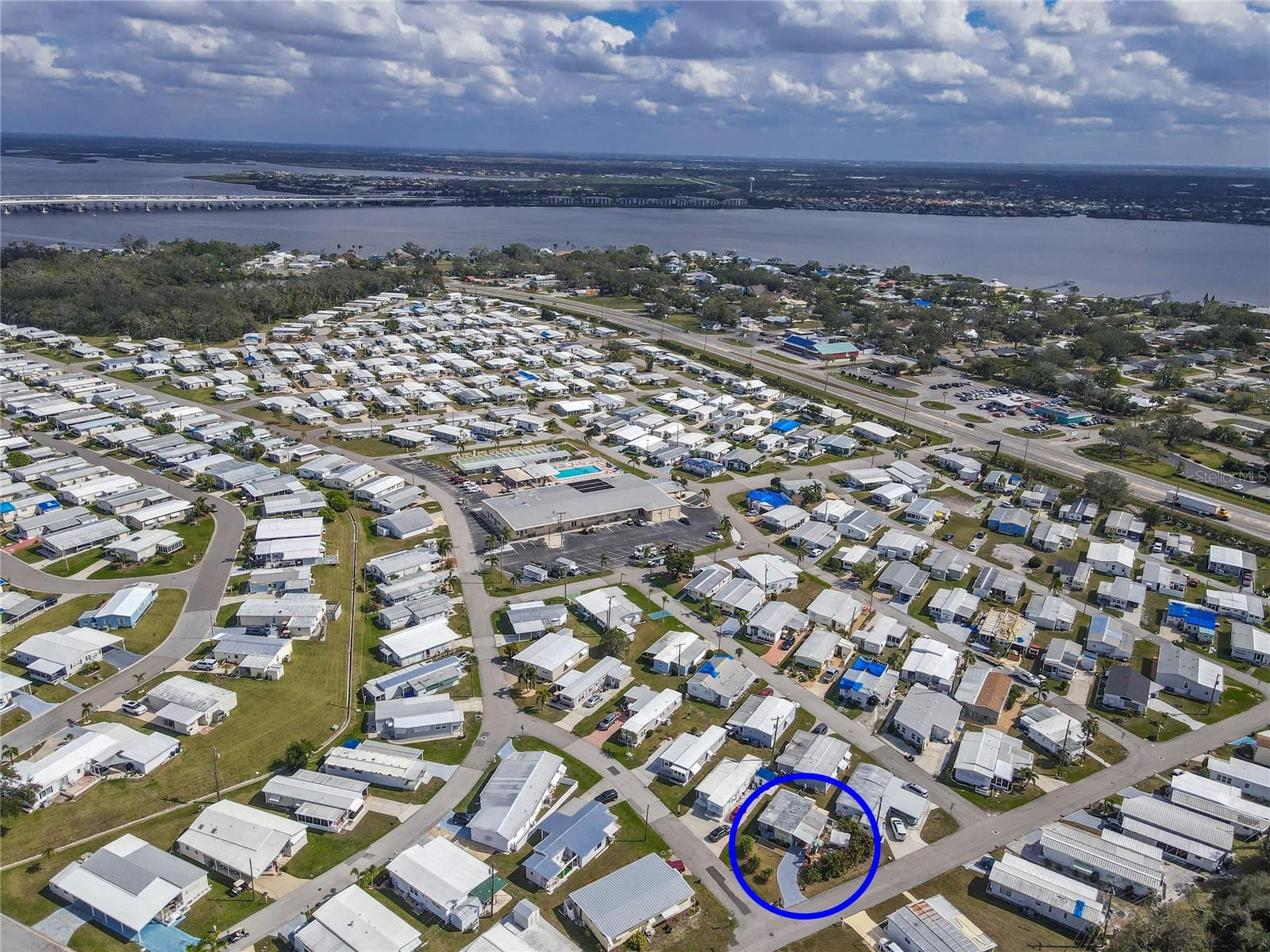 DE SOTO COMMUNITY UNIT ONE - Residential