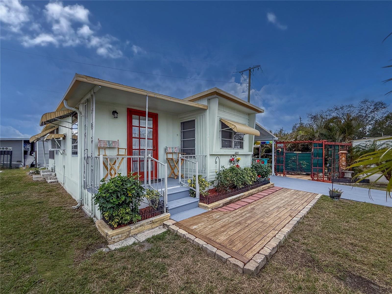 DE SOTO COMMUNITY UNIT ONE - Residential