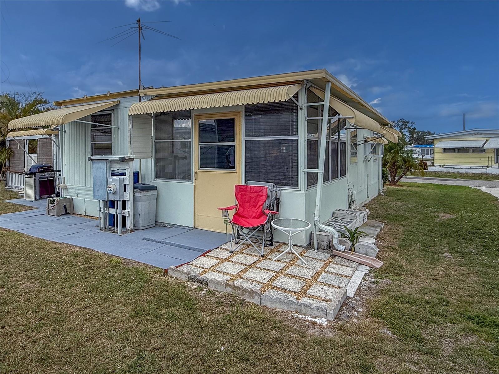 DE SOTO COMMUNITY UNIT ONE - Residential