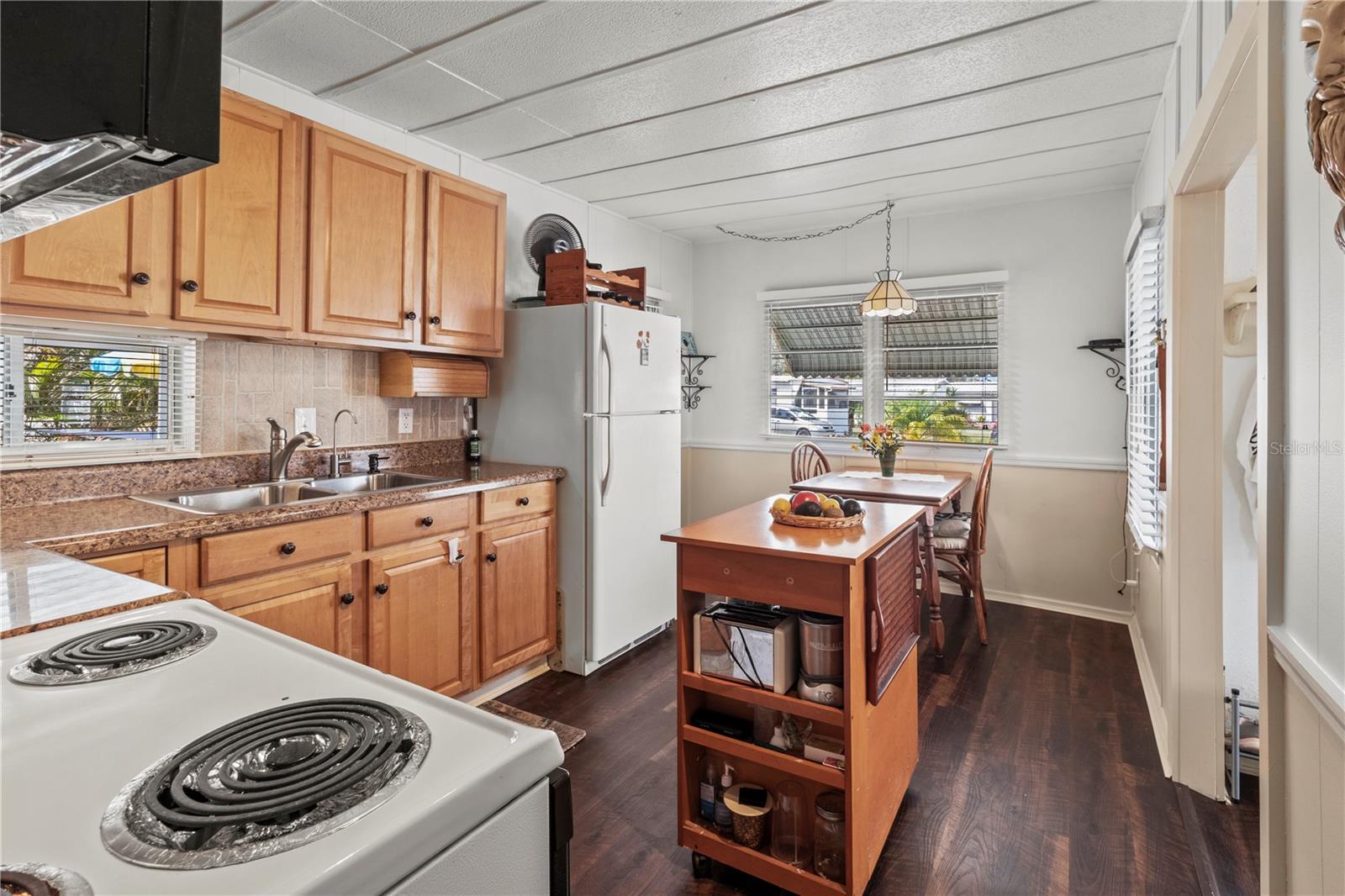 DE SOTO COMMUNITY UNIT ONE - Residential