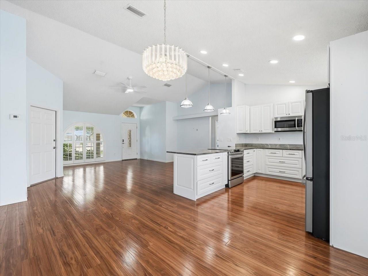 LYNNDALE SUB - Residential