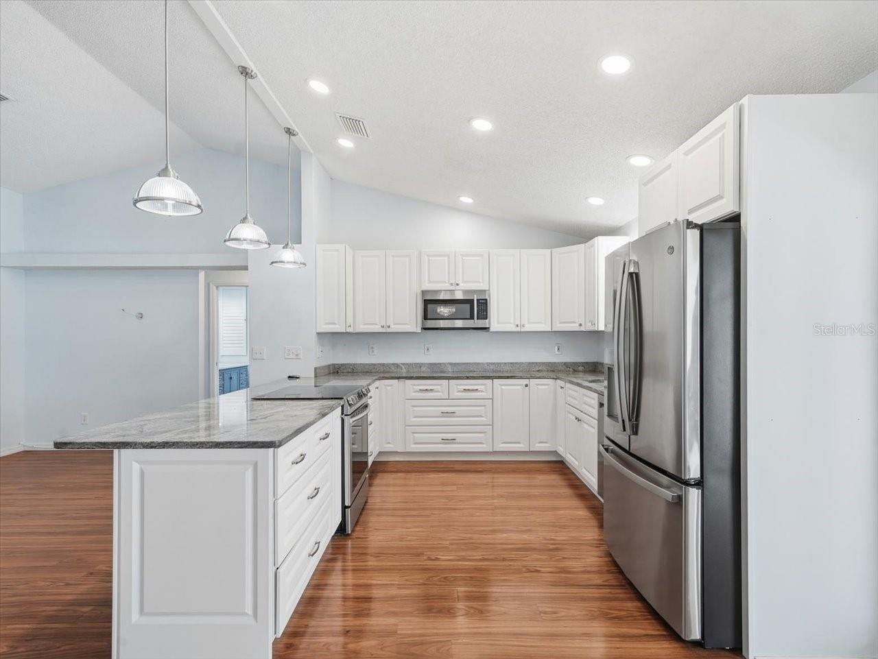 LYNNDALE SUB - Residential