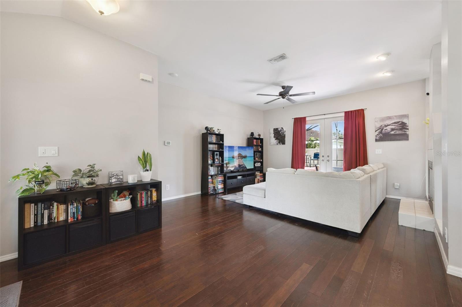 4057 KIAWA DRIVE