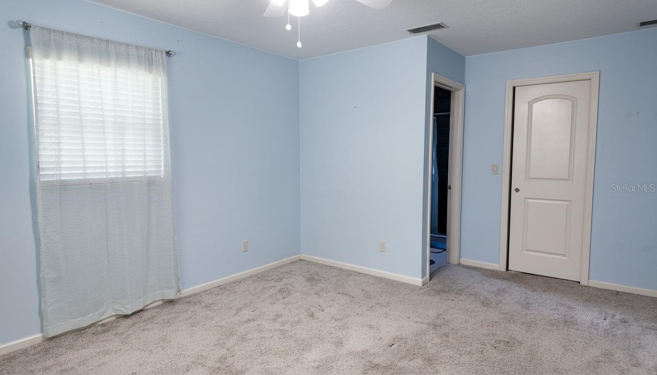 SOUTH VENICE - Residential Lease