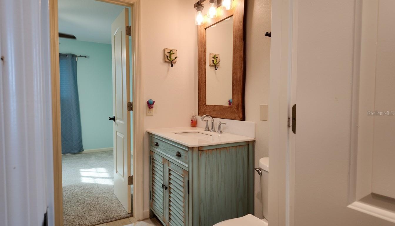 SOUTH VENICE - Residential Lease