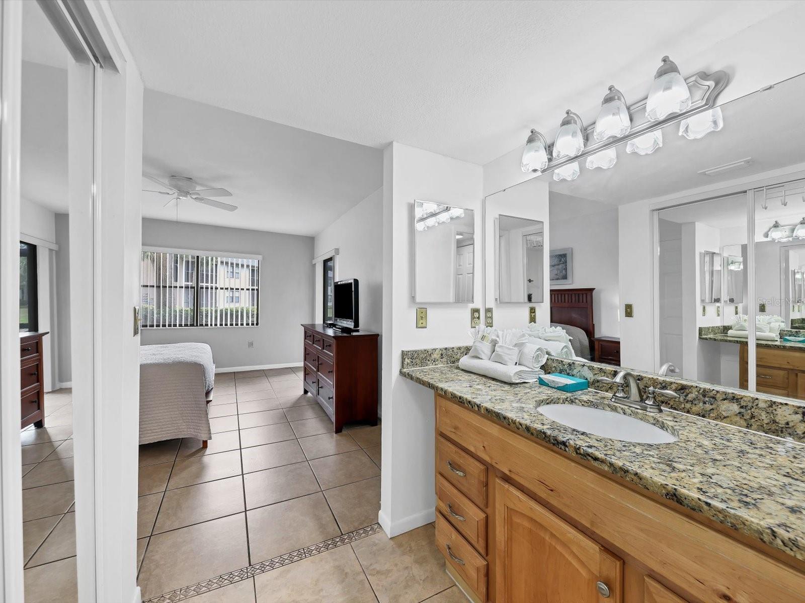 SHOREWALK BATH & TENNIS CLB 7&8 - Residential