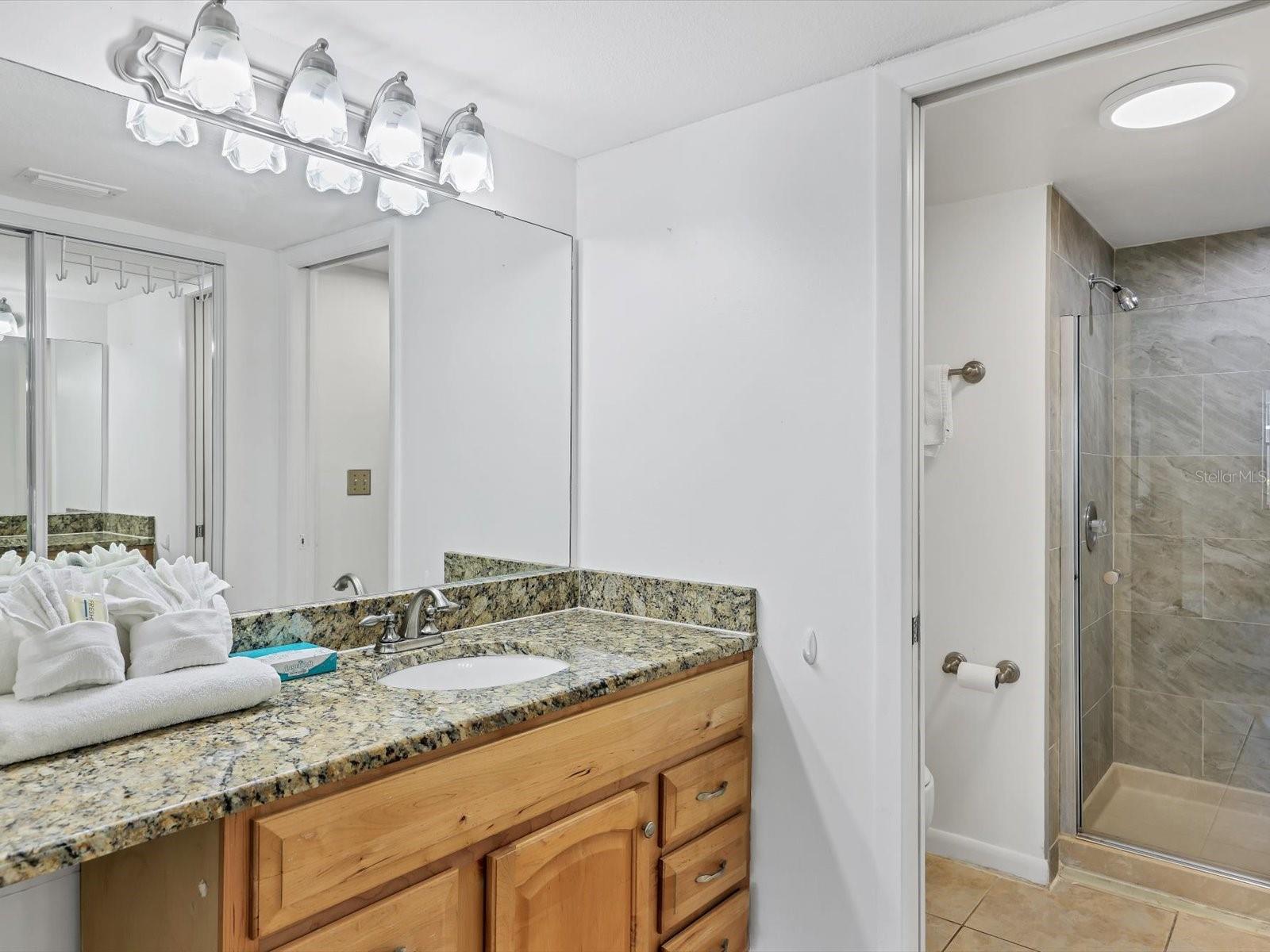 SHOREWALK BATH & TENNIS CLB 7&8 - Residential