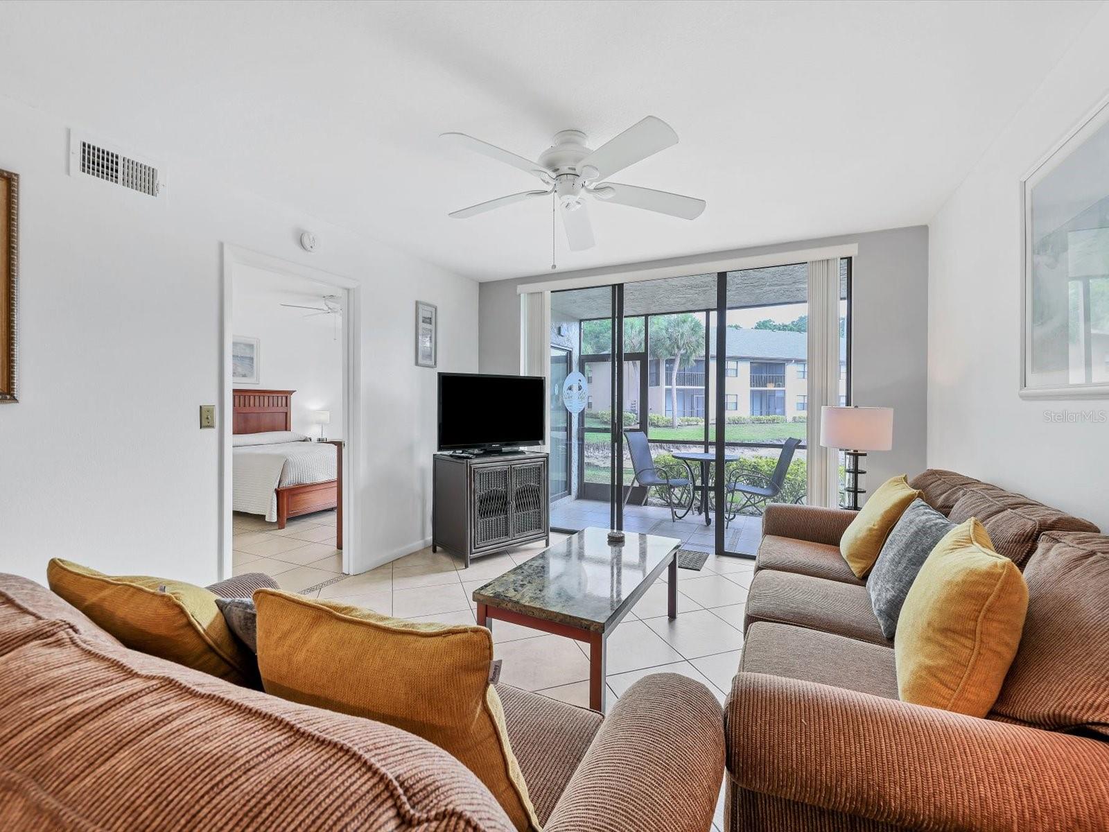 SHOREWALK BATH & TENNIS CLB 7&8 - Residential