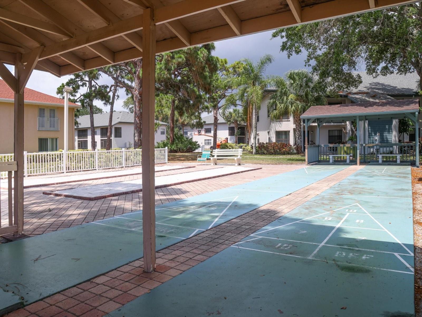 SHOREWALK BATH & TENNIS CLB 7&8 - Residential