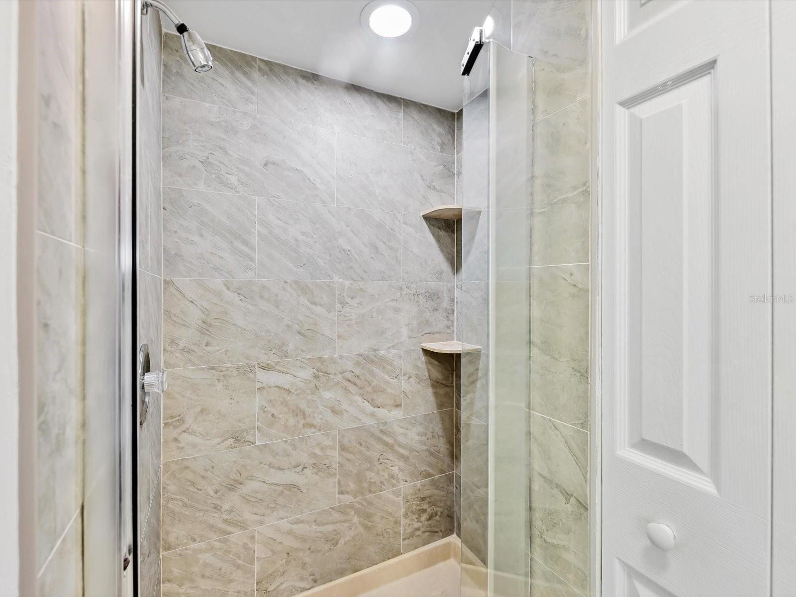 SHOREWALK BATH & TENNIS CLB 7&8 - Residential