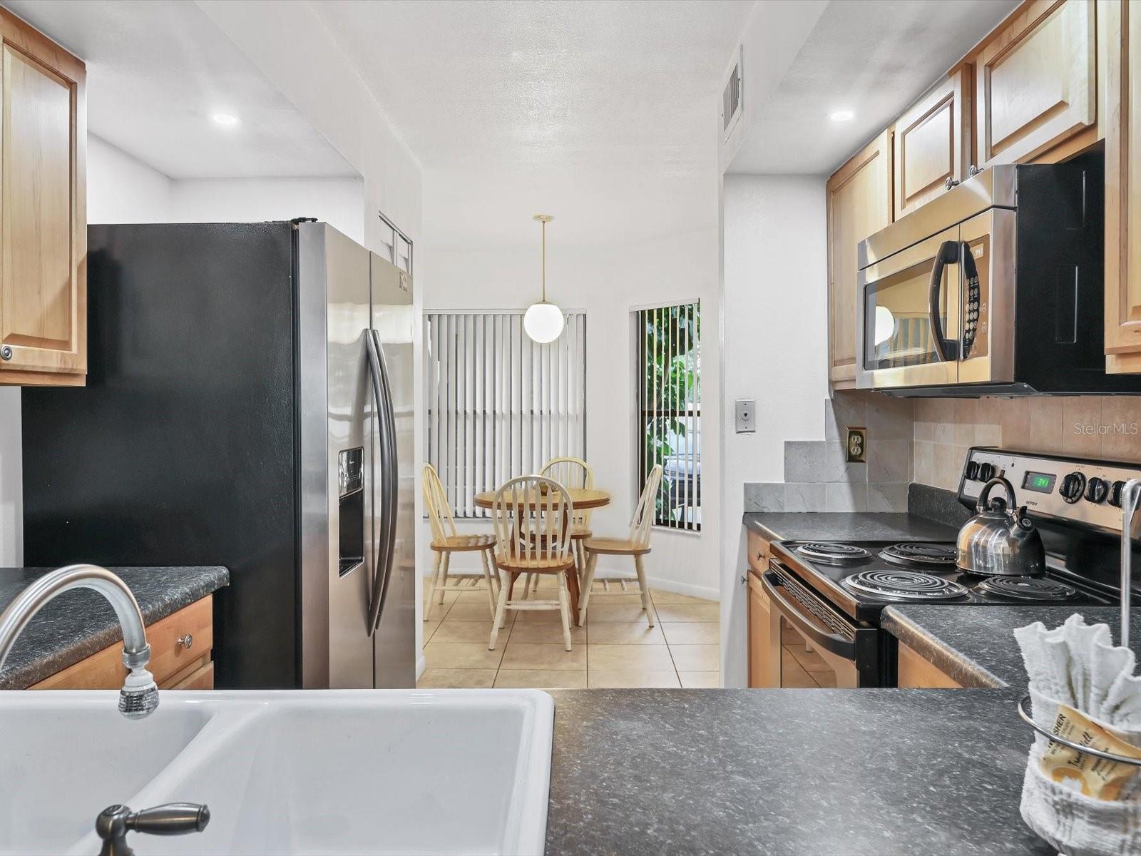 SHOREWALK BATH & TENNIS CLB 7&8 - Residential