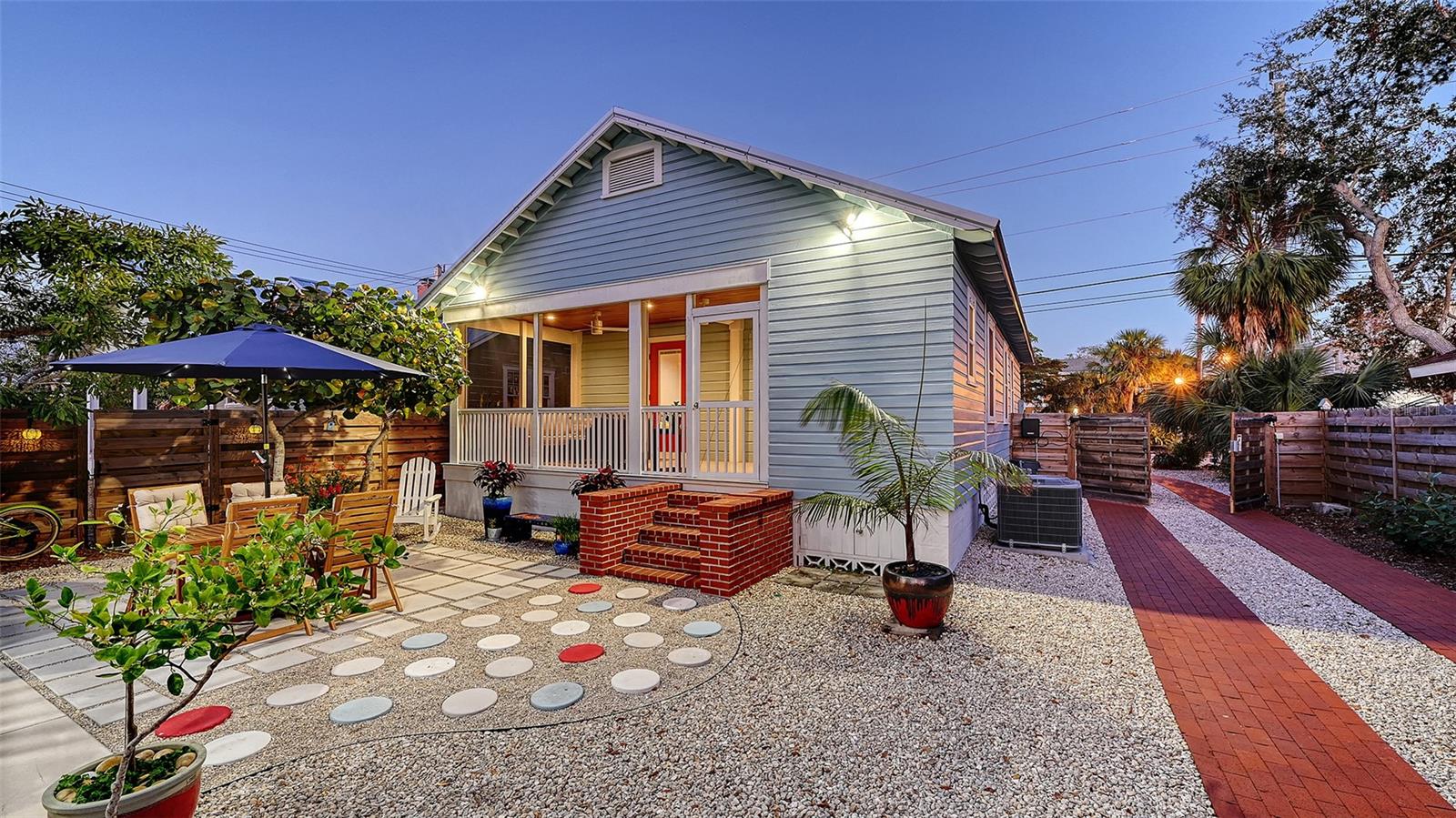 LAUREL PARK - Residential