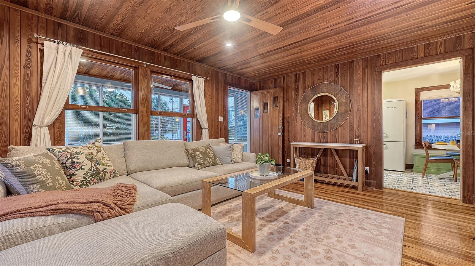 LAUREL PARK - Residential