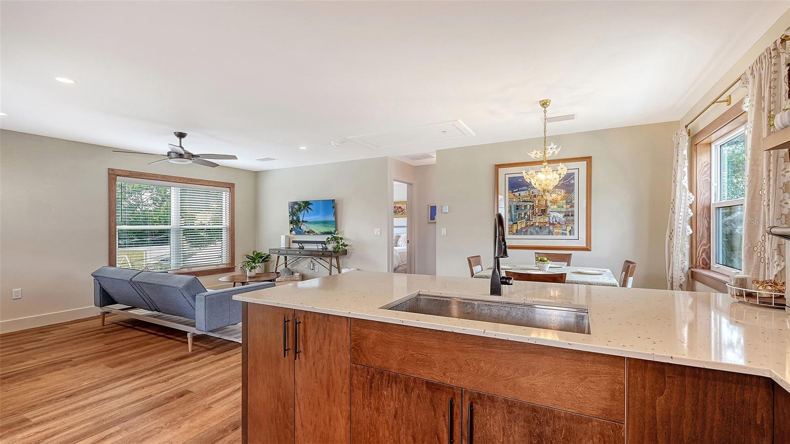 LAUREL PARK - Residential