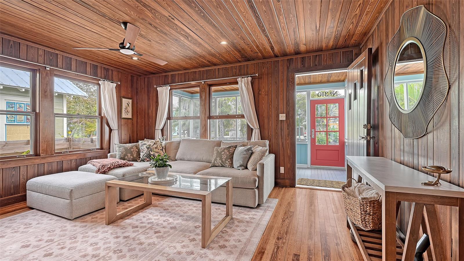 LAUREL PARK - Residential