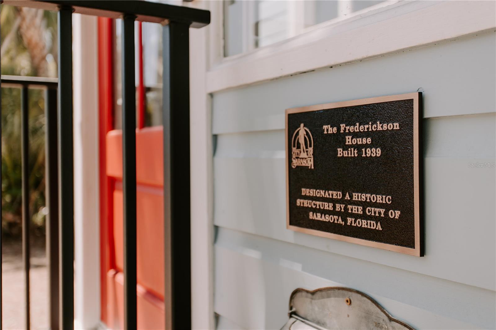 LAUREL PARK - Residential