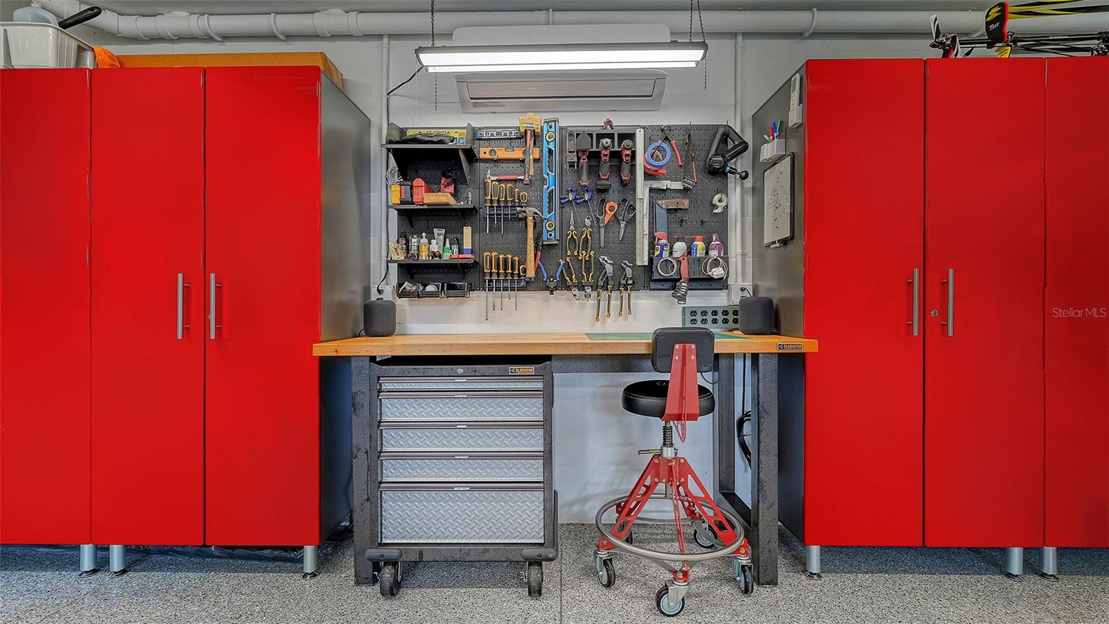 LAUREL PARK - Residential