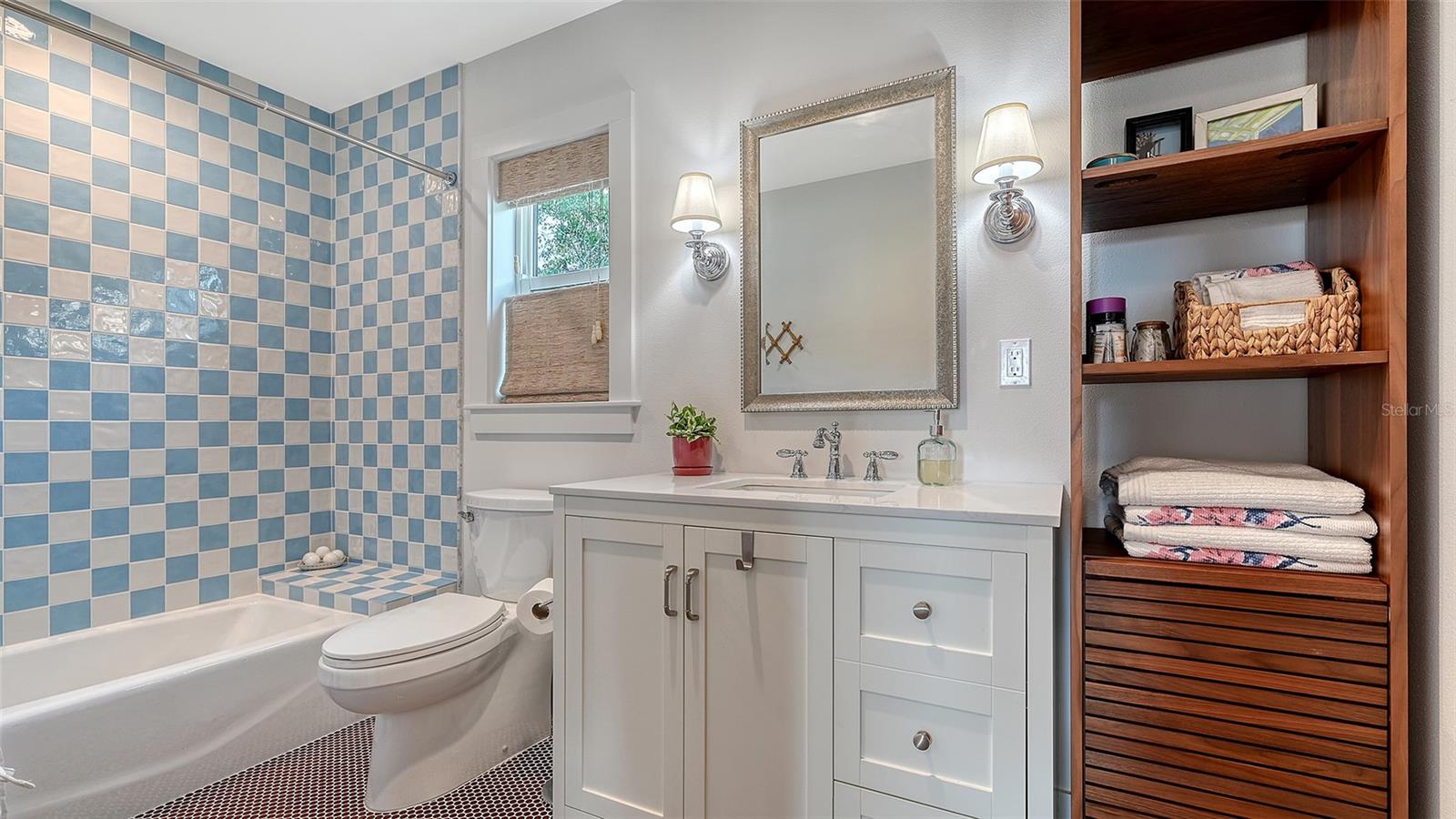 LAUREL PARK - Residential