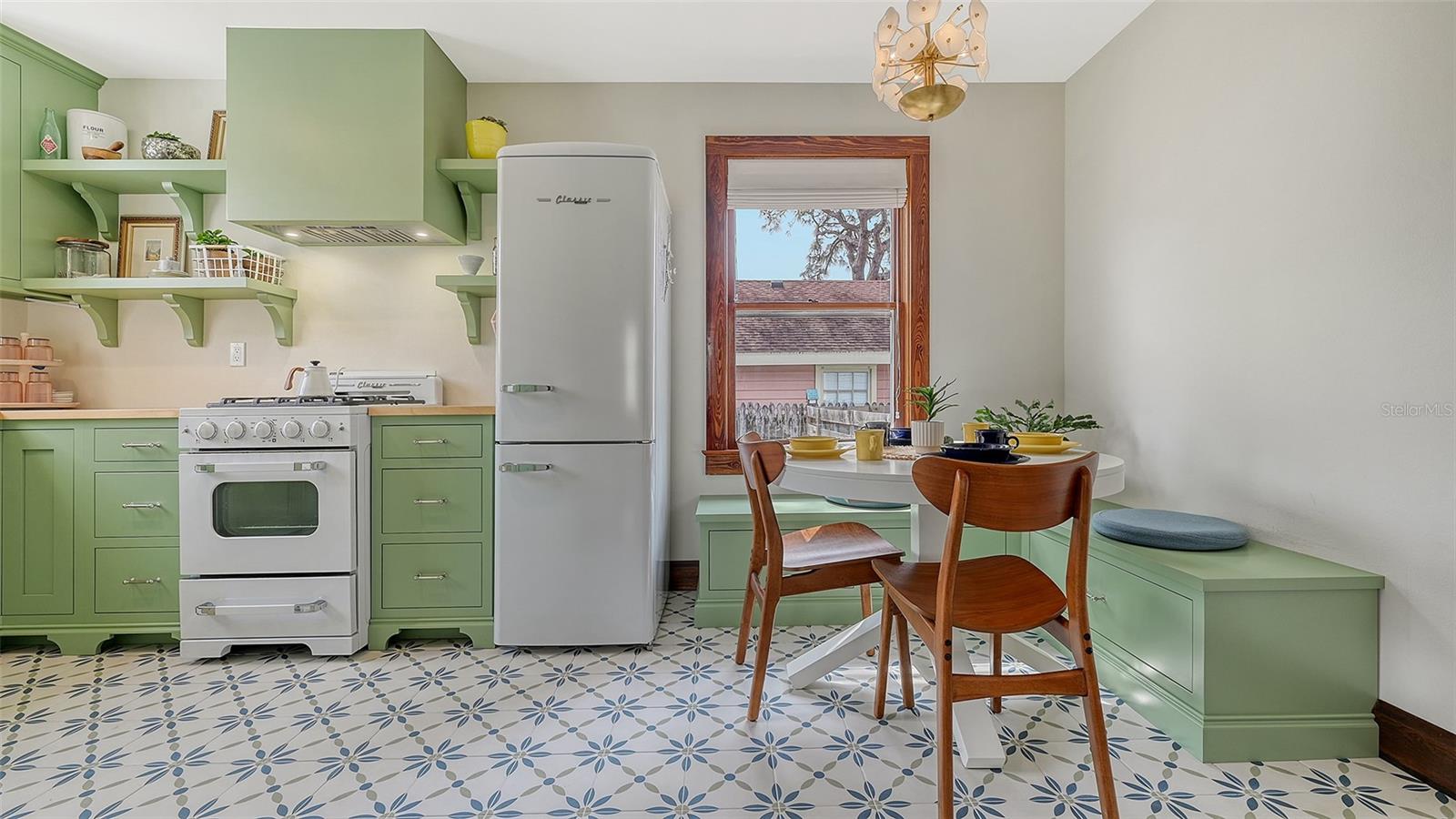 LAUREL PARK - Residential