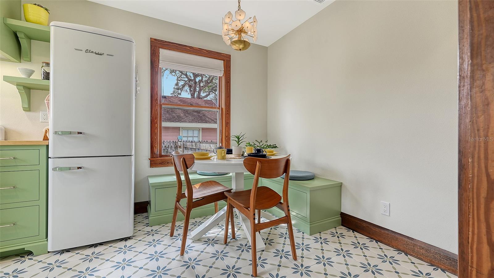 LAUREL PARK - Residential