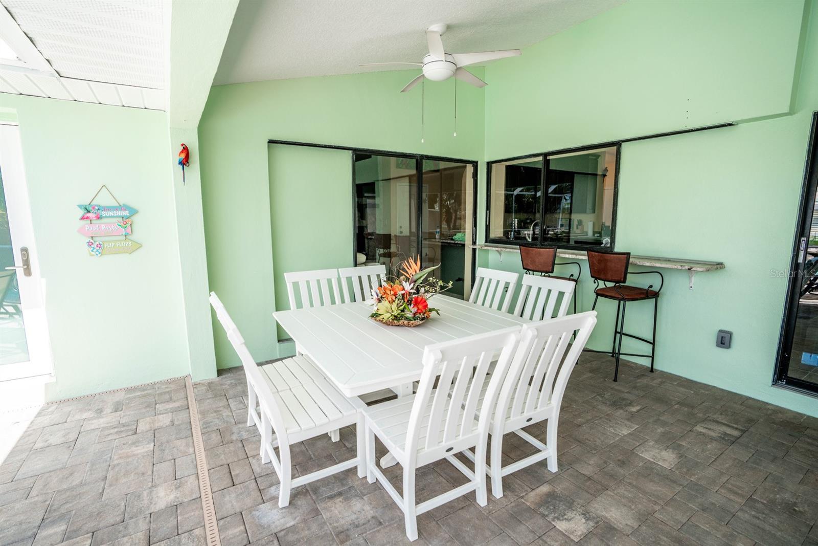 APOLLO BEACH UNIT SIX - Residential