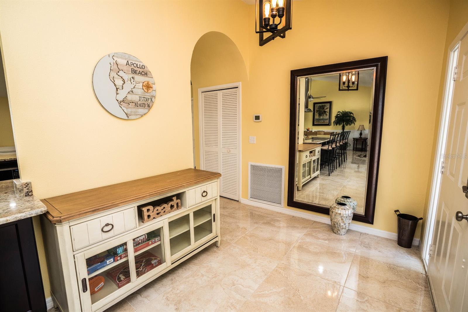 APOLLO BEACH UNIT SIX - Residential